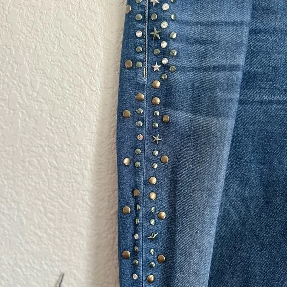 Seven7| Girlfriend Jeweled Star Stud Jeans| Size 10 - Picture 5 of 9